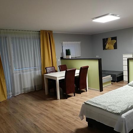 Villa Letnia Oaza "Forsycja" Sobienie Jeziory Esterno foto